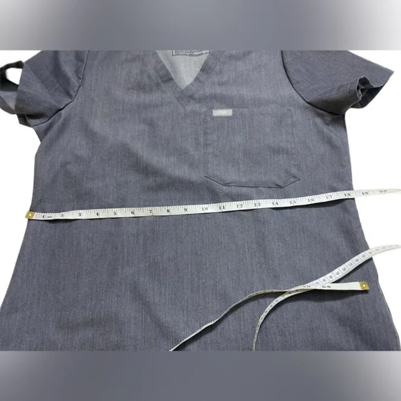 Figs - Catarina Scrub Top - Picture 14 of 16